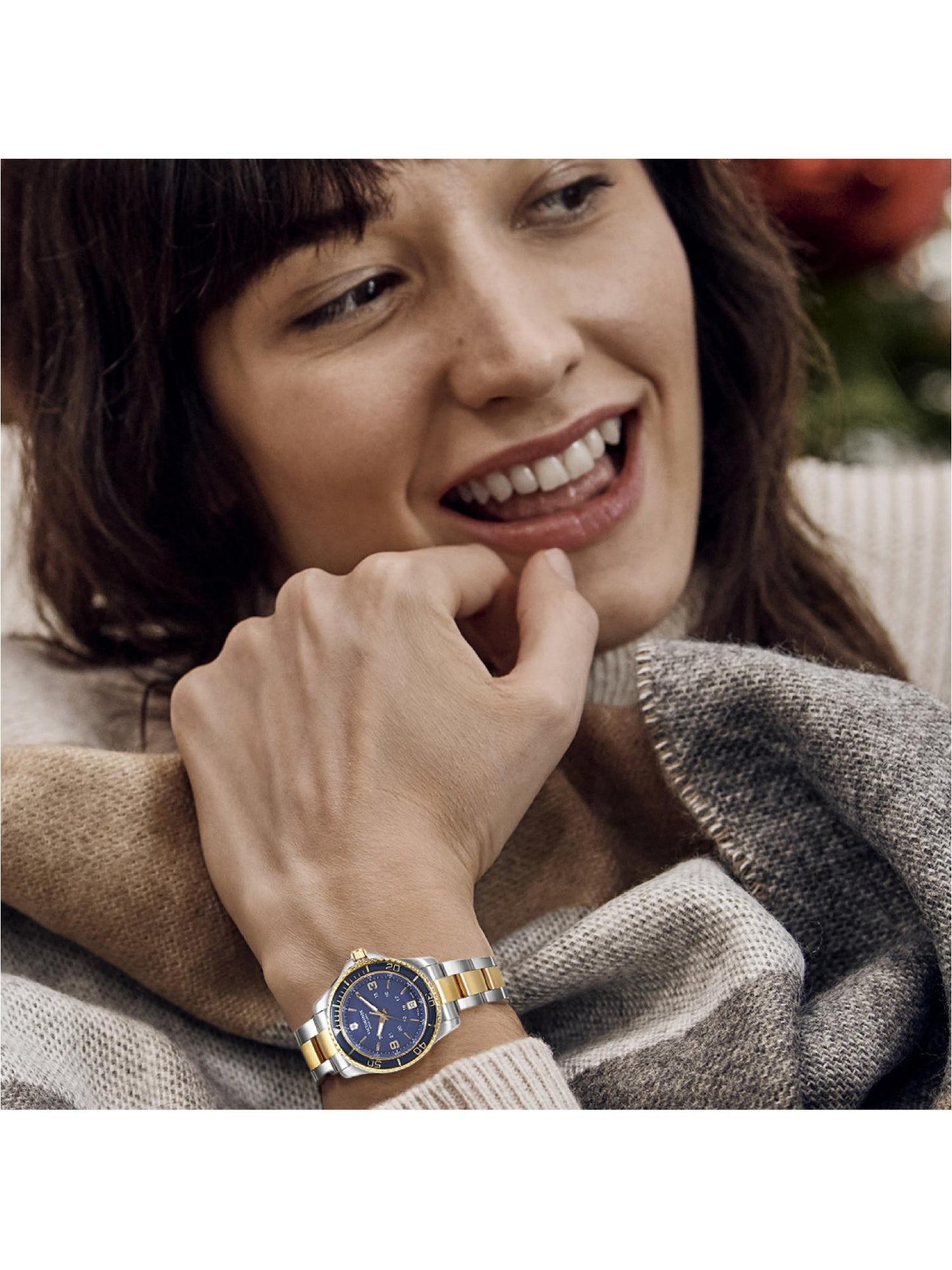 Victorinox Women 34 mm Size Blue Dial Maverick Watch - 241790