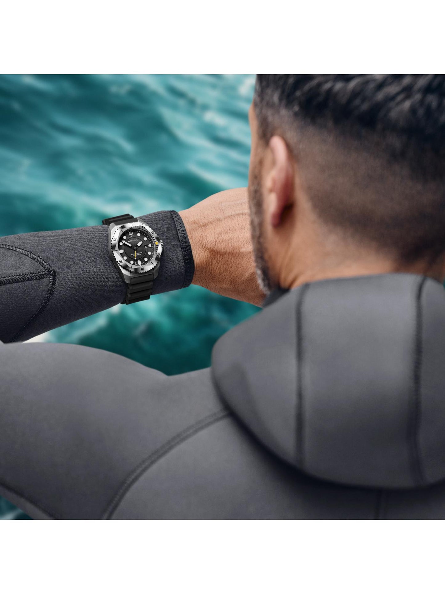 Victorinox Men 43 mm Size Black Dial Dive Pro Analog Watch - 241990