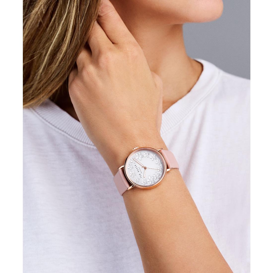 Ted Baker CLASSIC CHIC 37 mm Grey Dial Women Analog Watch- BKPPHS401