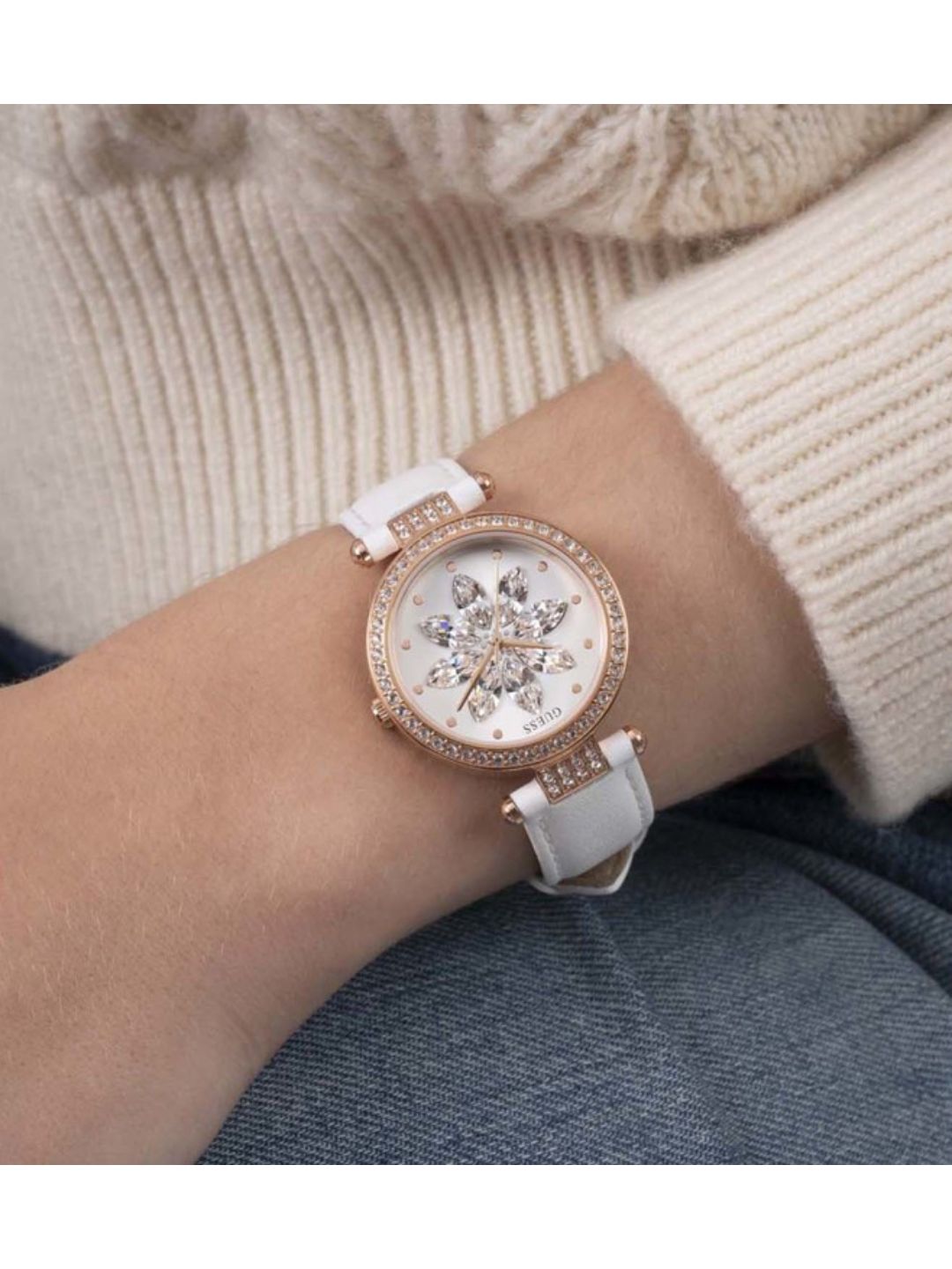 Guess Women White Dial Analog Watch - GW0382L3