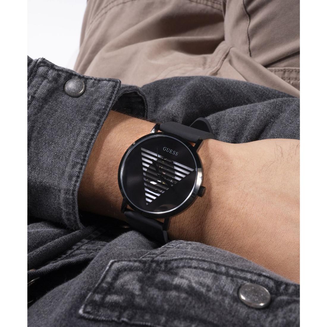 GUESS IDOL Men Black Round Dial Analog Watch - GW0503G3