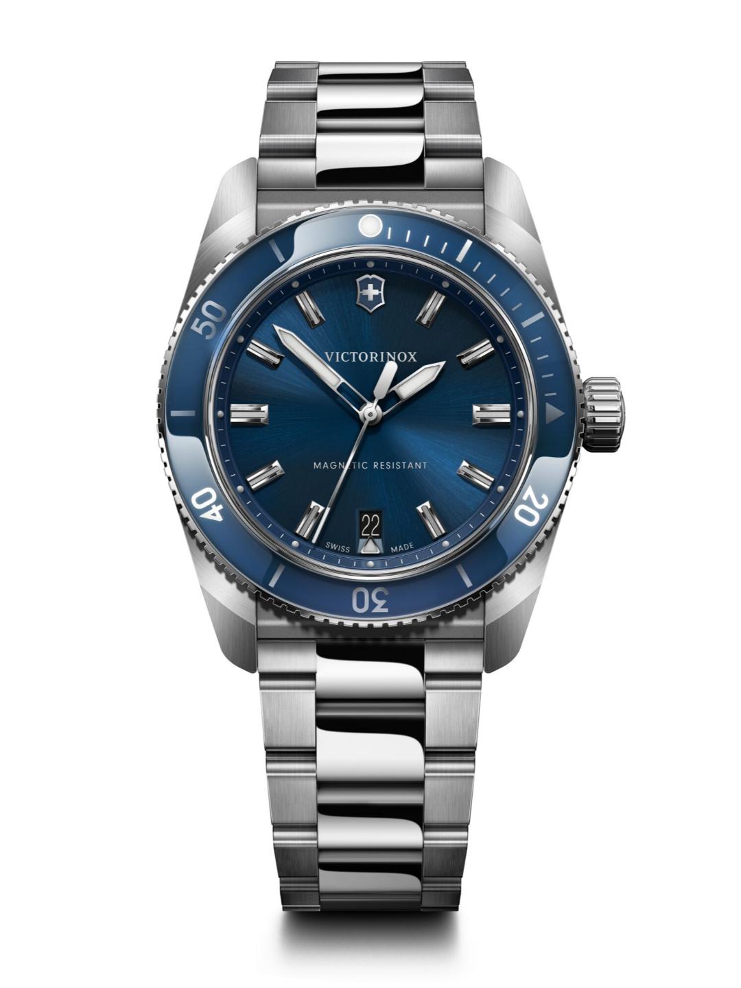 Victorinox Maverick Swiss Made Men Blue Dial 39 mm Analog Watch 242095