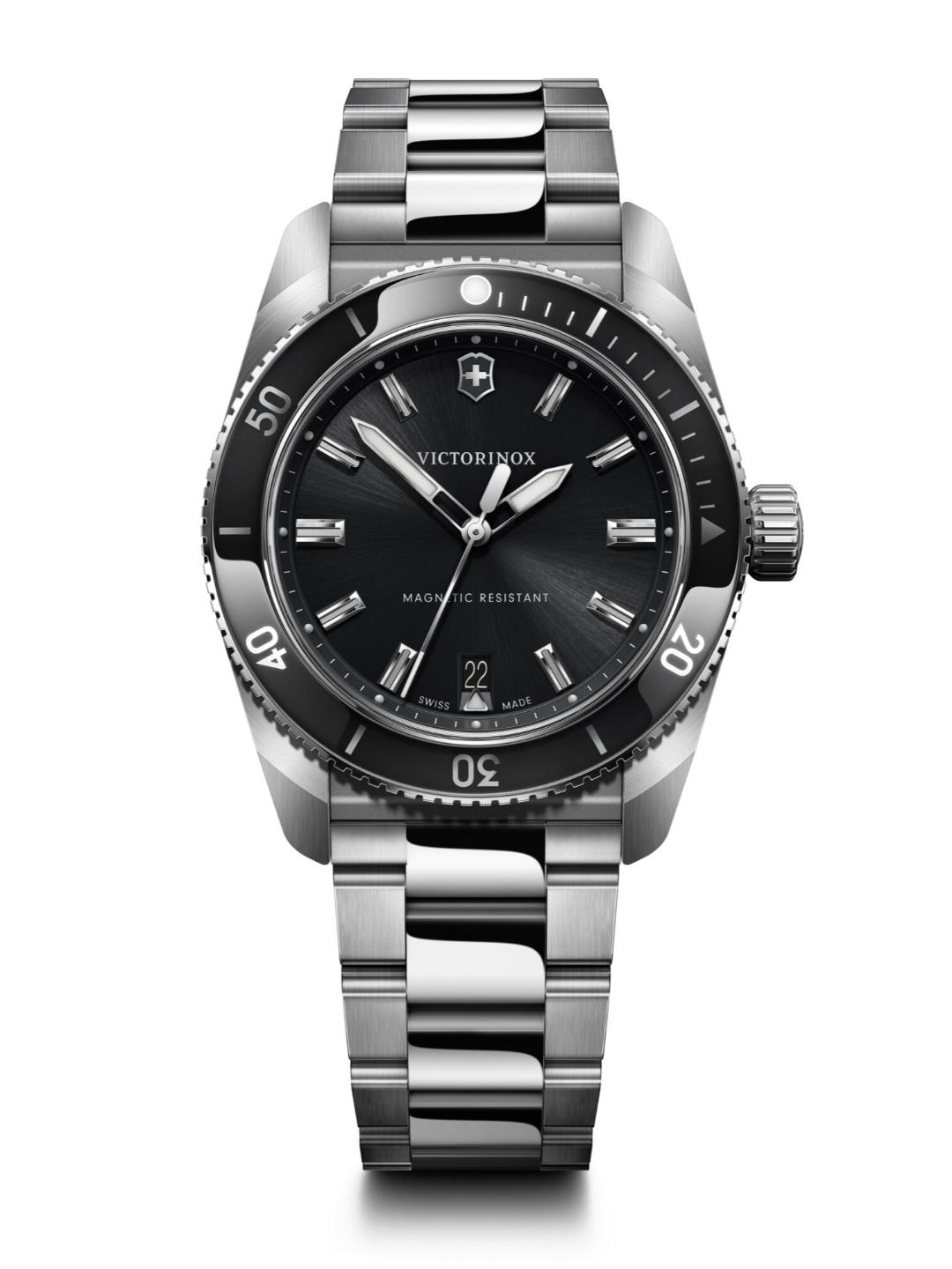 Victorinox Maverick Swiss Made Men Black Dial 39 mm Analog Watch 242097