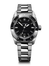 Victorinox Maverick Swiss Made Men Black Dial 39 mm Automatic Watch 242105
