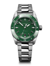 Victorinox Maverick Swiss Made Men Green Dial 39 mm Automatic Watch 242107