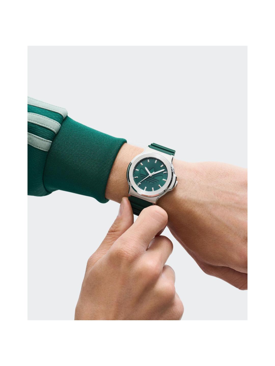 Adidas Originals AO Fashion Unisex 41 mm Green Dial Analog Watch AOFH25501