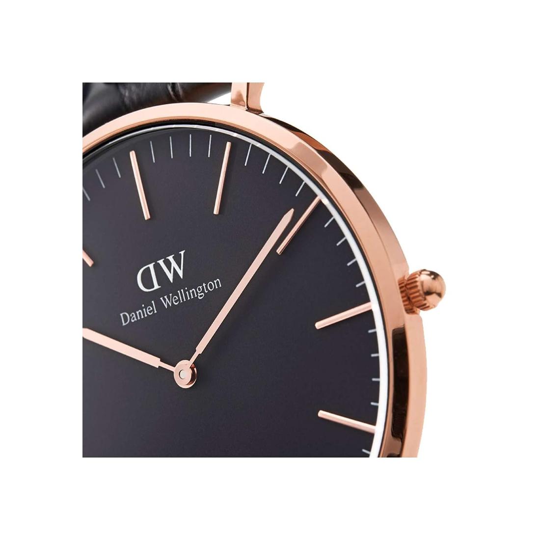 Daniel Wellington Black Dial Men Analogue Watch  DW00100125
