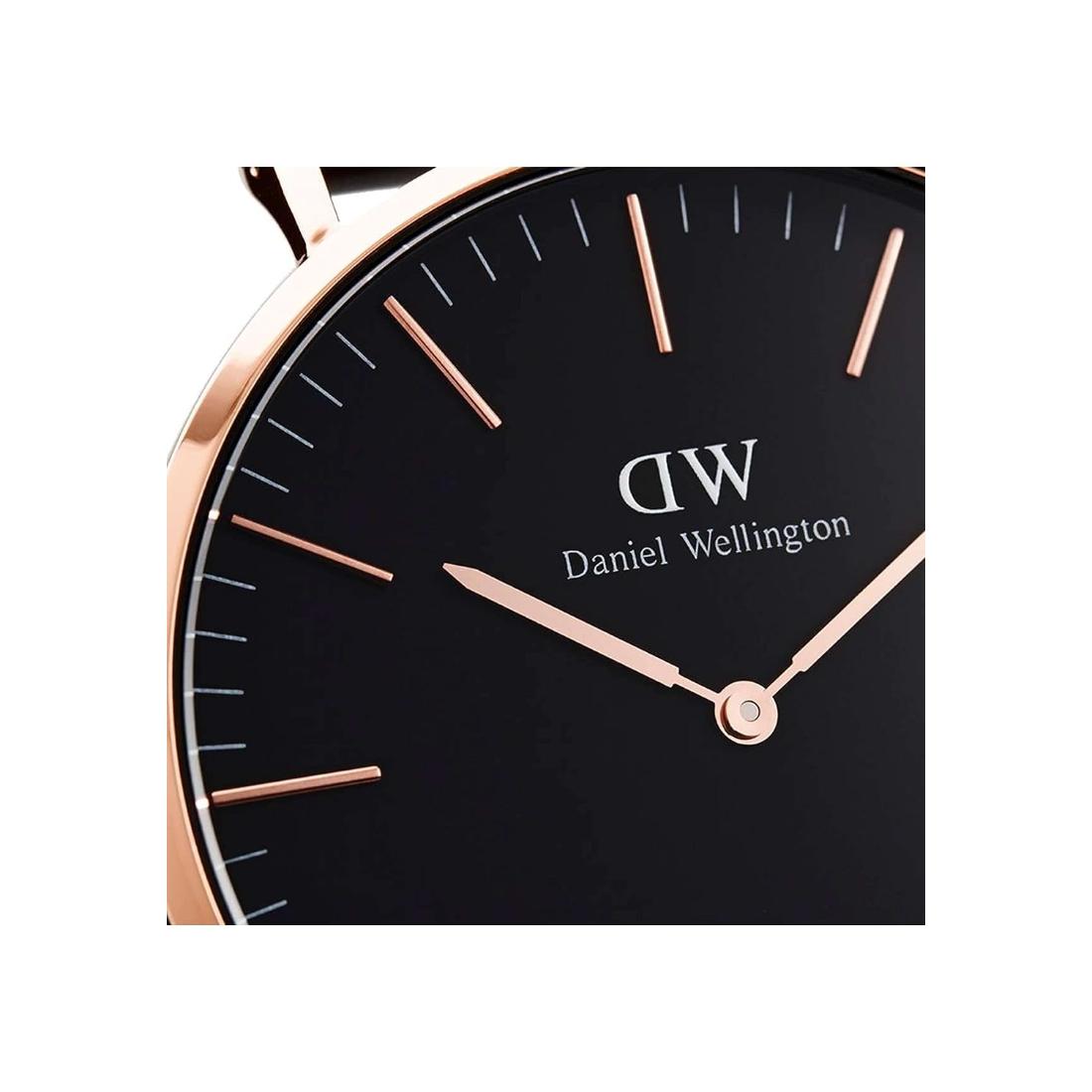 Daniel Wellington Black Dial Men Analogue Watch  DW00100127