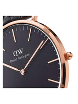 Daniel Wellington Classic 40mm Black Dial Men Analog Watch DW00100129