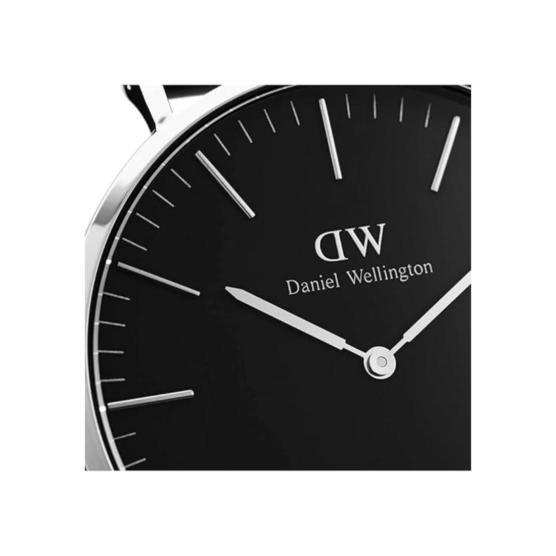 Daniel Wellington Men 40 mm Size Black Dial Analogue Watch DW00100133