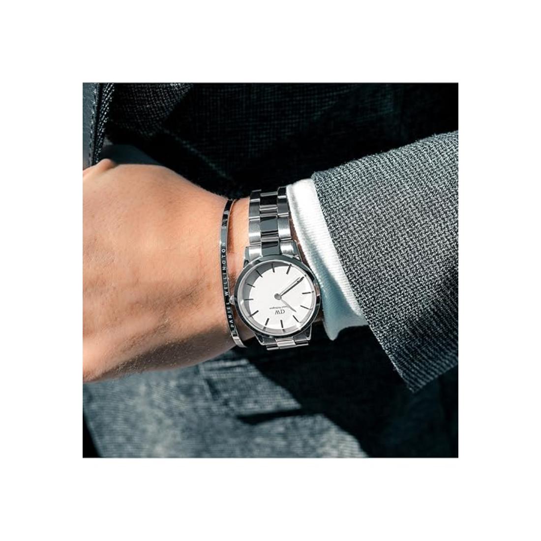 Daniel Wellington Men 40 mm Size White Dial Analogue Watch DW00100341