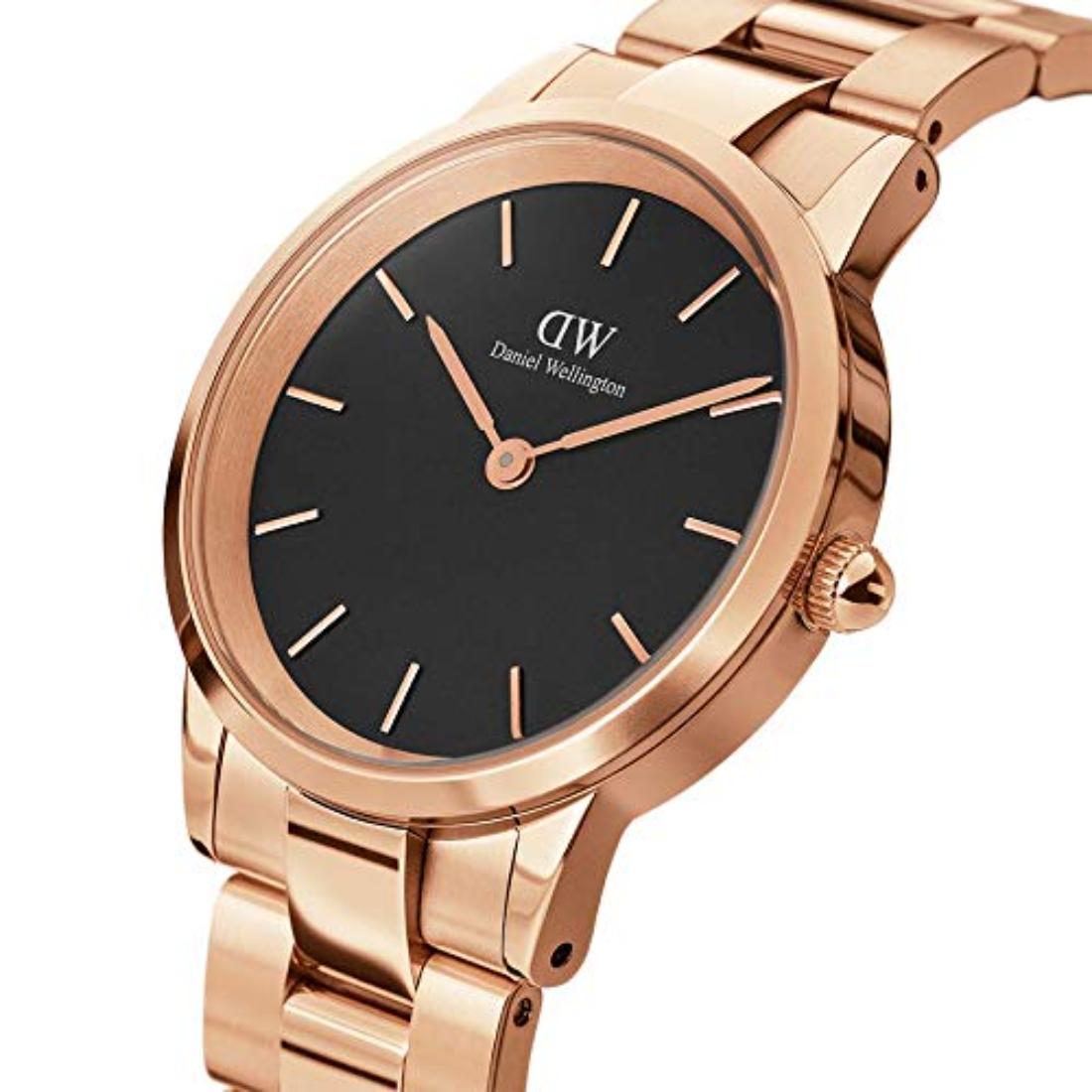 Daniel Wellington Black Dial Men Analogue Watch  DW00100344