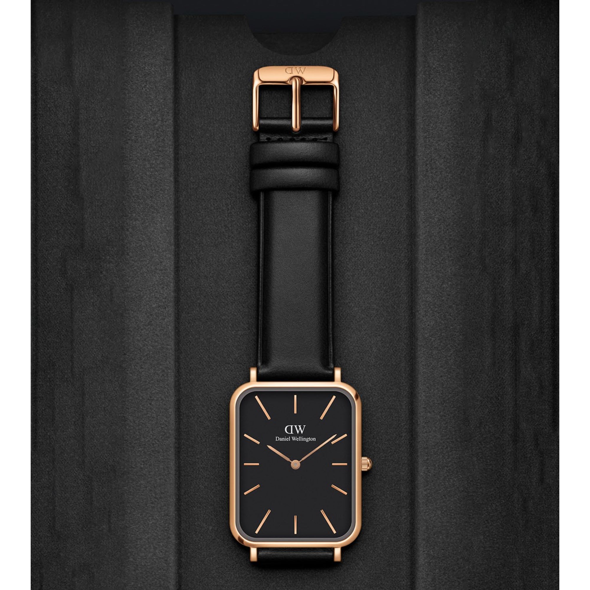 Daniel Wellington Black Dial Women Analogue Watch  DW00100449