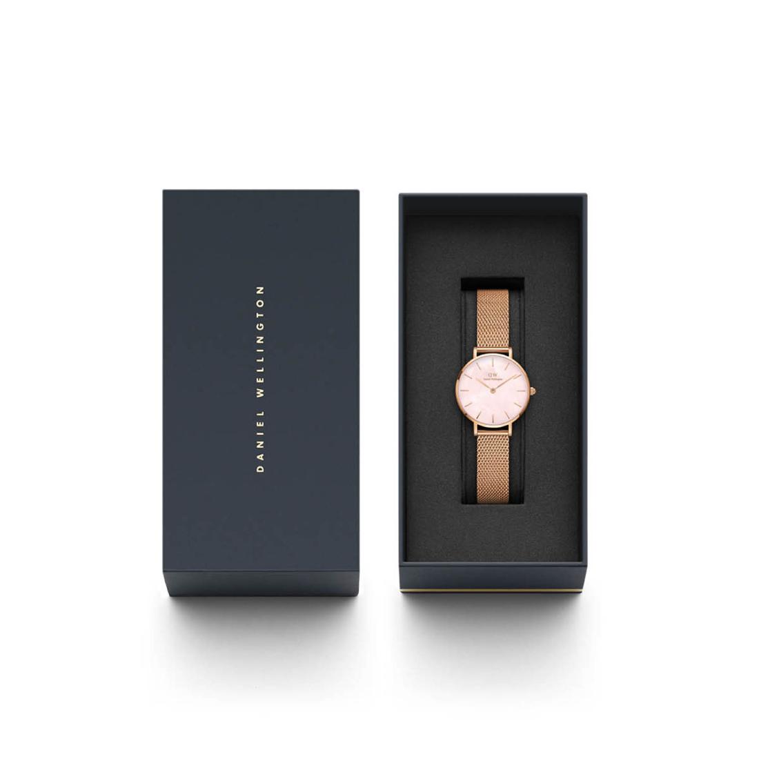 Daniel Wellington Pink Dial Women Analogue Watch  DW00100513