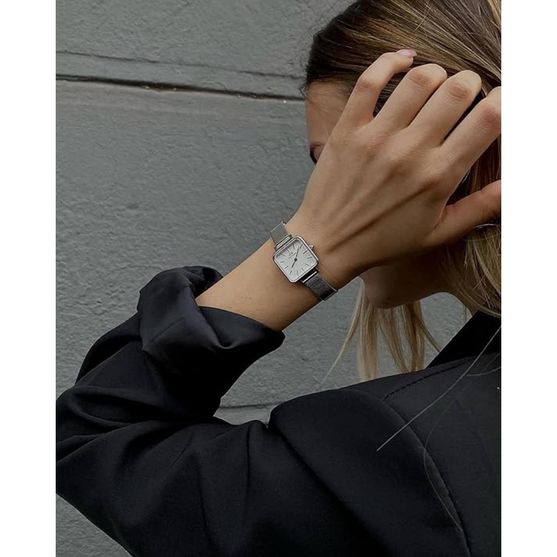 Daniel Wellington Women 22x22 mm Size White Dial Analogue Watch DW00100521
