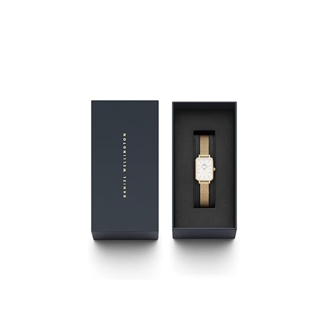 Daniel Wellington Women 20x26 mm Size White Dial Analogue Watch DW00100556