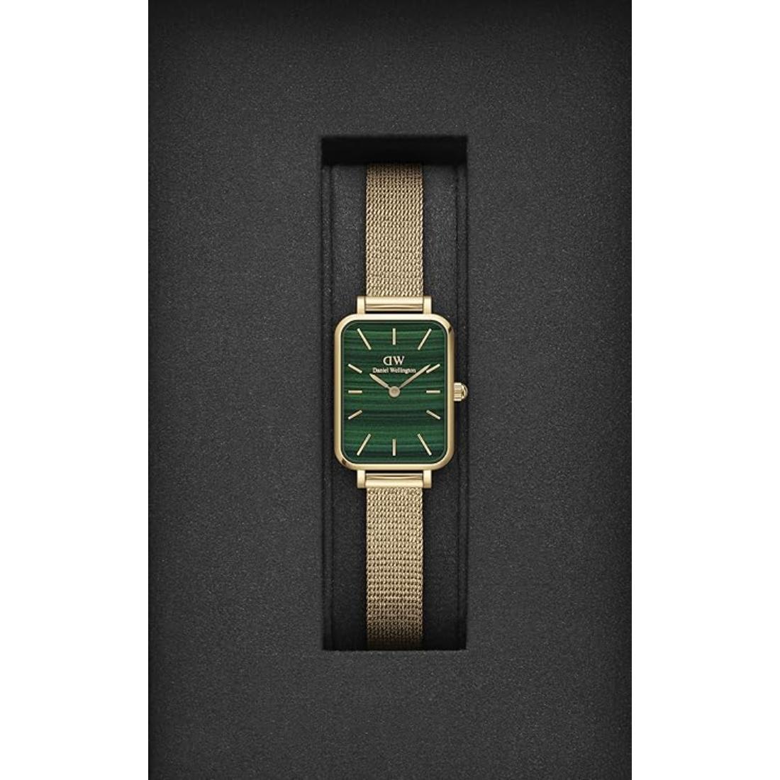 Daniel Wellington Women 20x26 mm Size Green Dial Analogue Watch- DW00100561