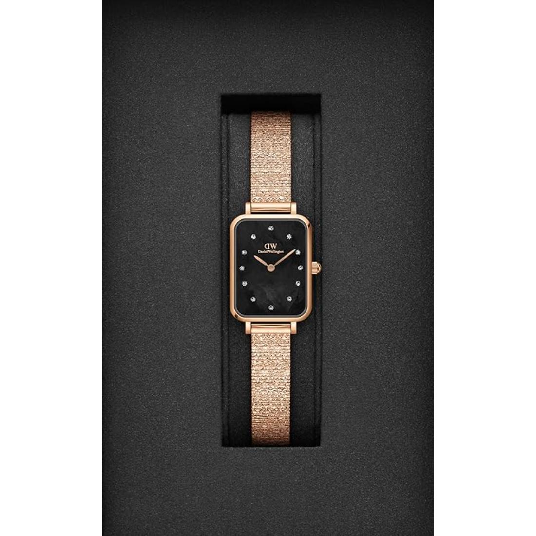 Daniel Wellington Women 20x26 mm Size Black Dial Analogue Watch DW00100579