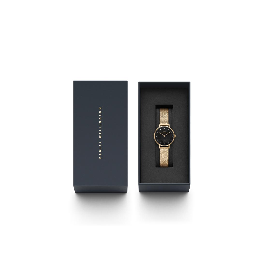 Daniel Wellington Black Dial Women Analogue Watch  DW00100595