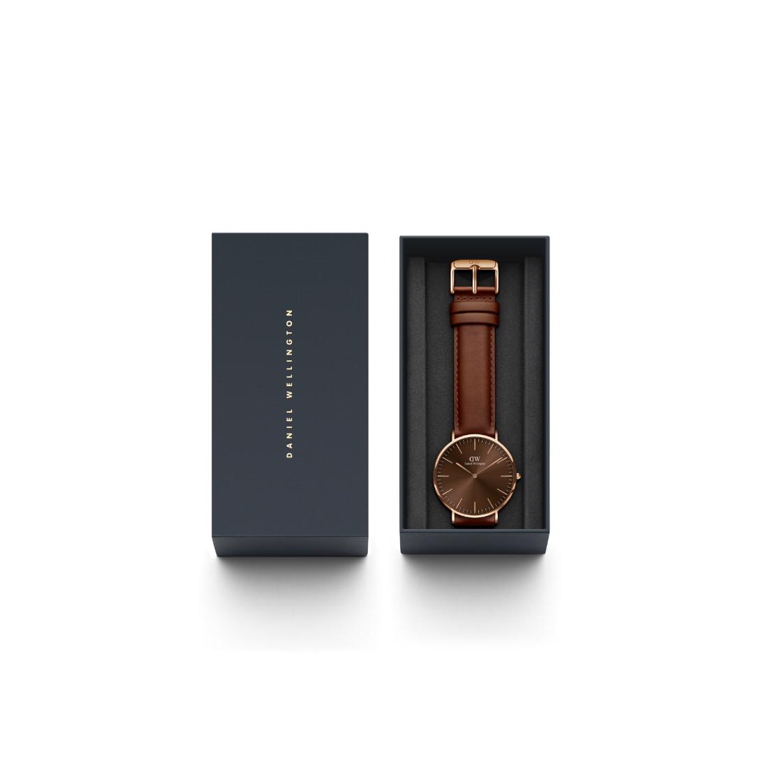 Daniel Wellington Brown Dial Men Analogue Watch  DW00100627