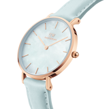 Daniel Wellington Petite 28 mm Blue Dial Women Analogue Watch  DW00100635
