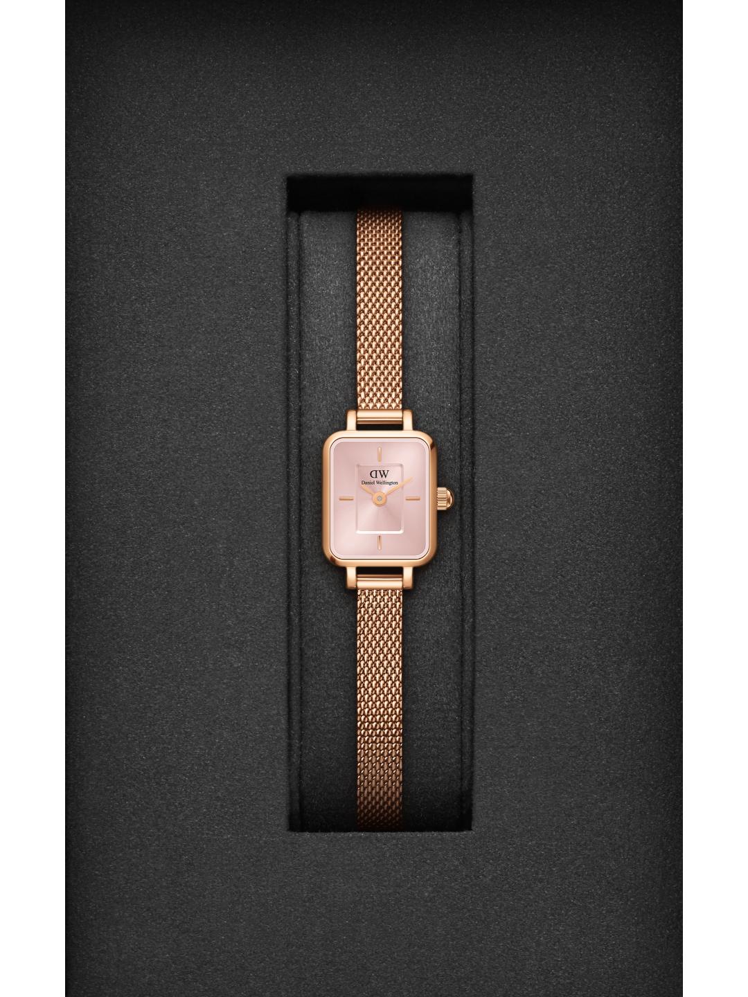 Daniel Wellington Quadro 15.4x18.2mm Pink Dial Women Analog Watch DW00100650