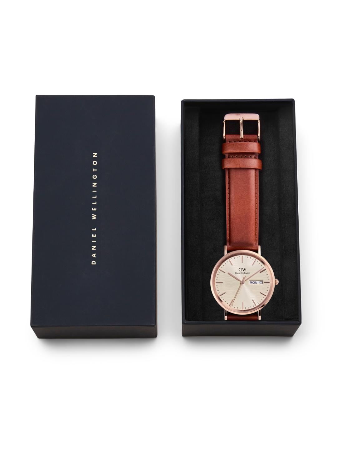 Daniel Wellington Classic Day Display Men 40 St Mawes Rose Gold Analog Watch DW00100829