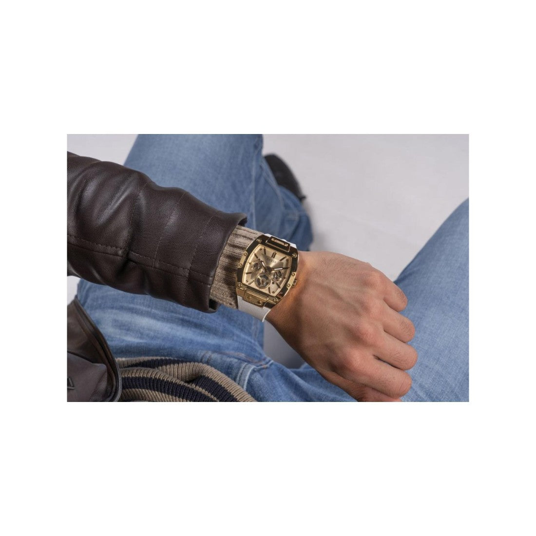 Guess Trend 42 mm White Gold Tone Multi-Function Men Watch GW0202G6