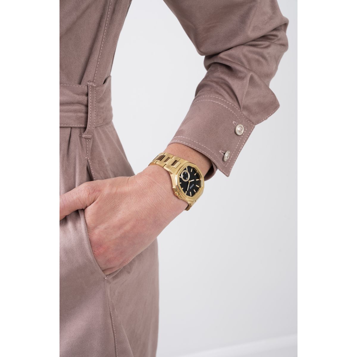 Guess Black Dial Women Analog Watch GW0310L2