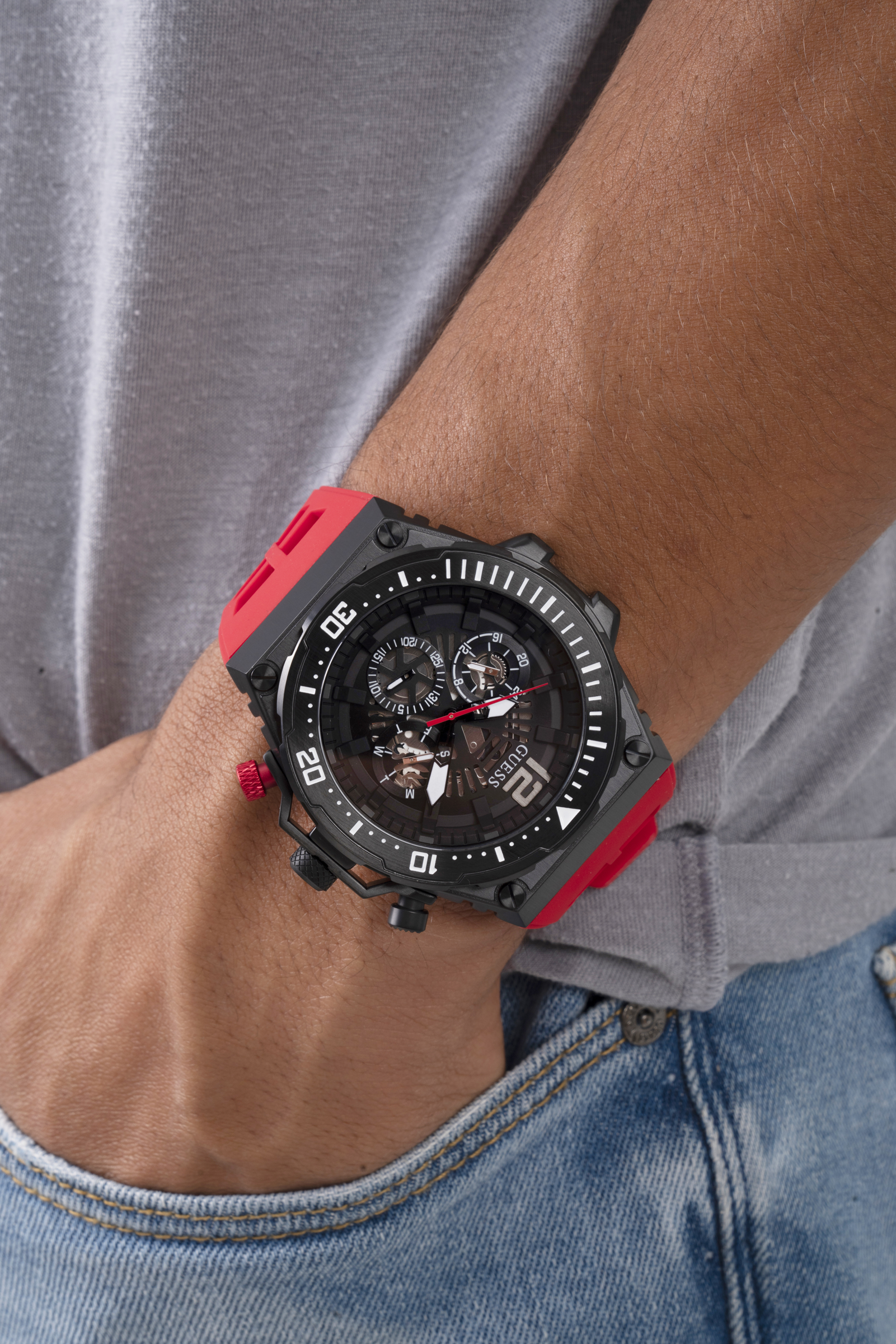 Guess 48 mm Men Black Dial Analog Watch GW0325G3