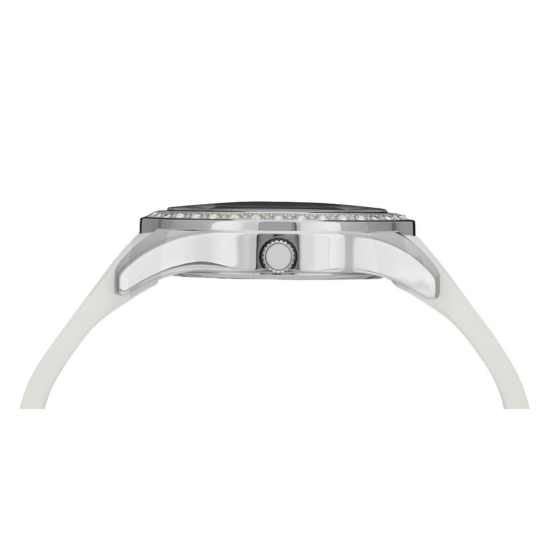 Guess Women 39 mm Silver Dial Analog Watch GW0393L1
