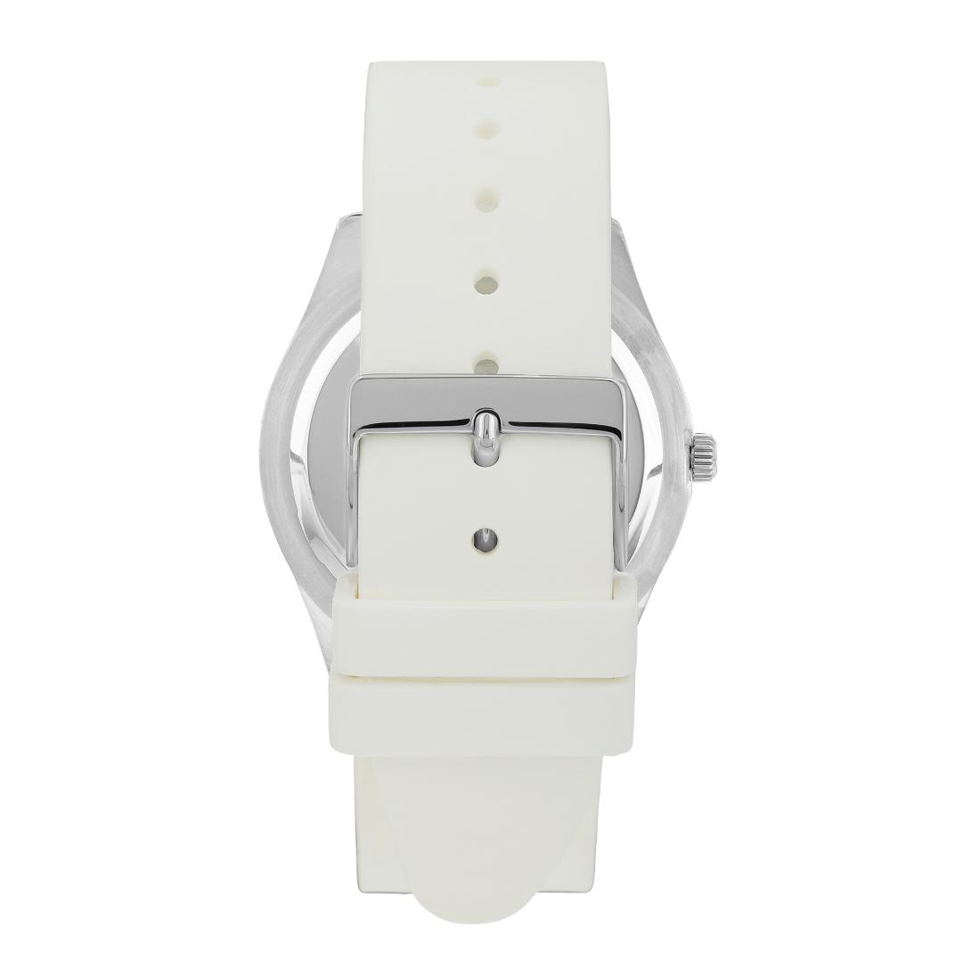 Guess Women 39 mm Silver Dial Analog Watch GW0393L1