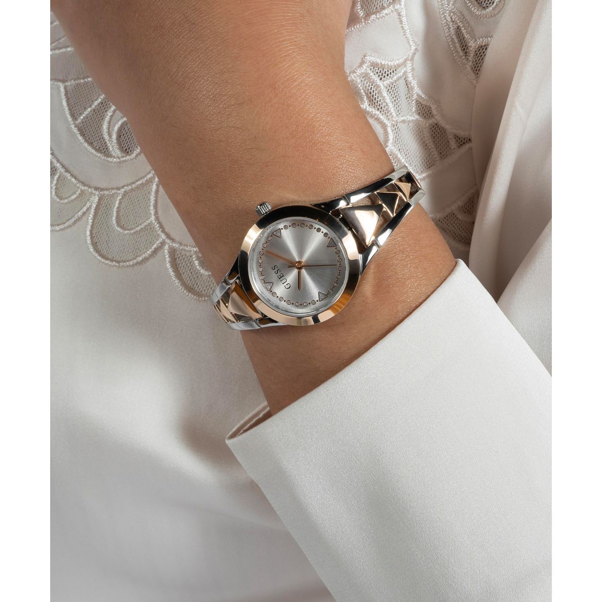 Guess Dress Women 26 mm Silver Dial Analog Watch GW0609L3