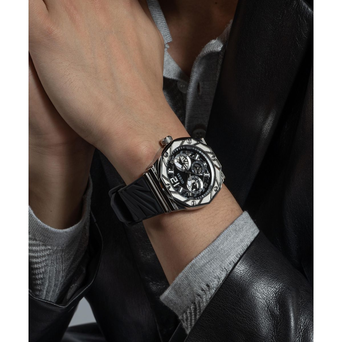 Guess Black Dial Men Analog Watch GW0634G1