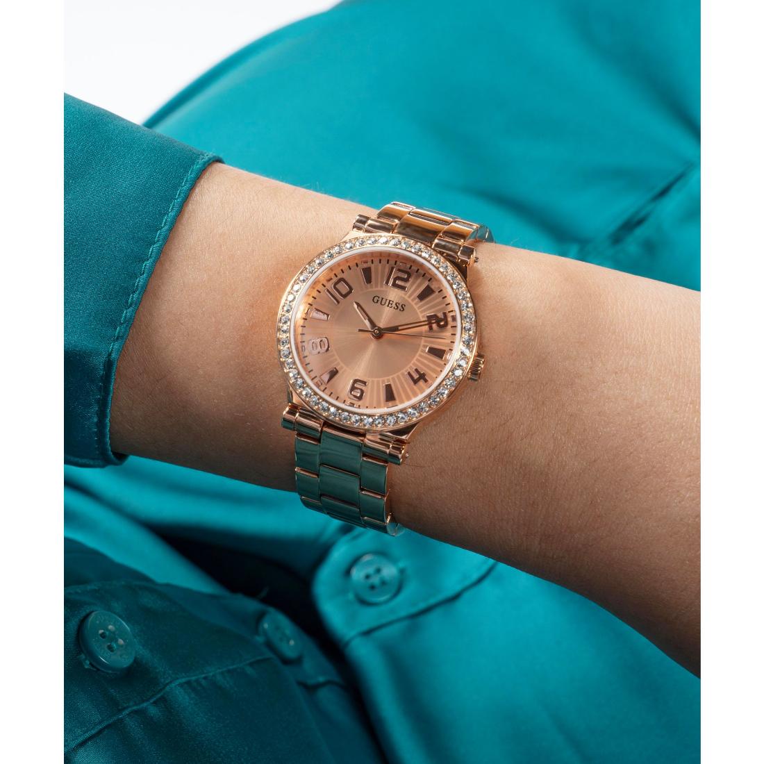 Guess Women Rose Gold Round Dial Analogue Watch GW0686L3