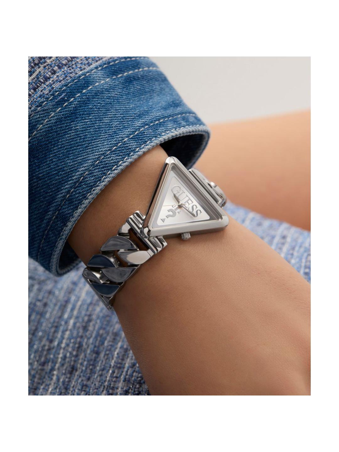 Guess Trend Women 31 mm Silver Dial Analog Watch GW0859L1