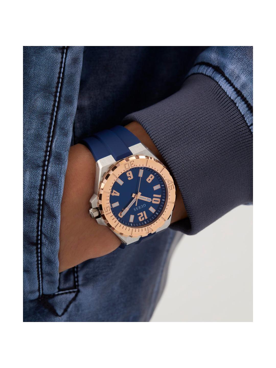 Guess Sport 44 mm Blue Dial Men Analog Watch GW0906G3