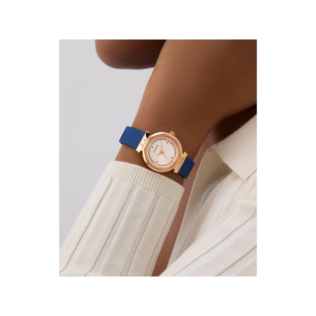 Guess Bejeweled Women 26 mm White Dial Analog Watch GW0928L3