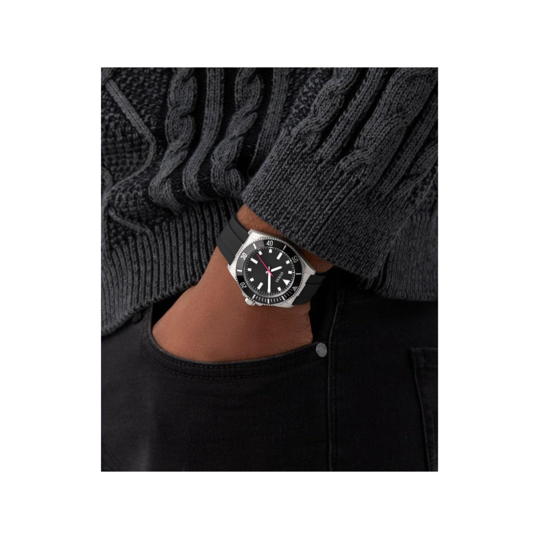 Guess Sport Men 41 mm Black Dial Analog Watch GW0969G1
