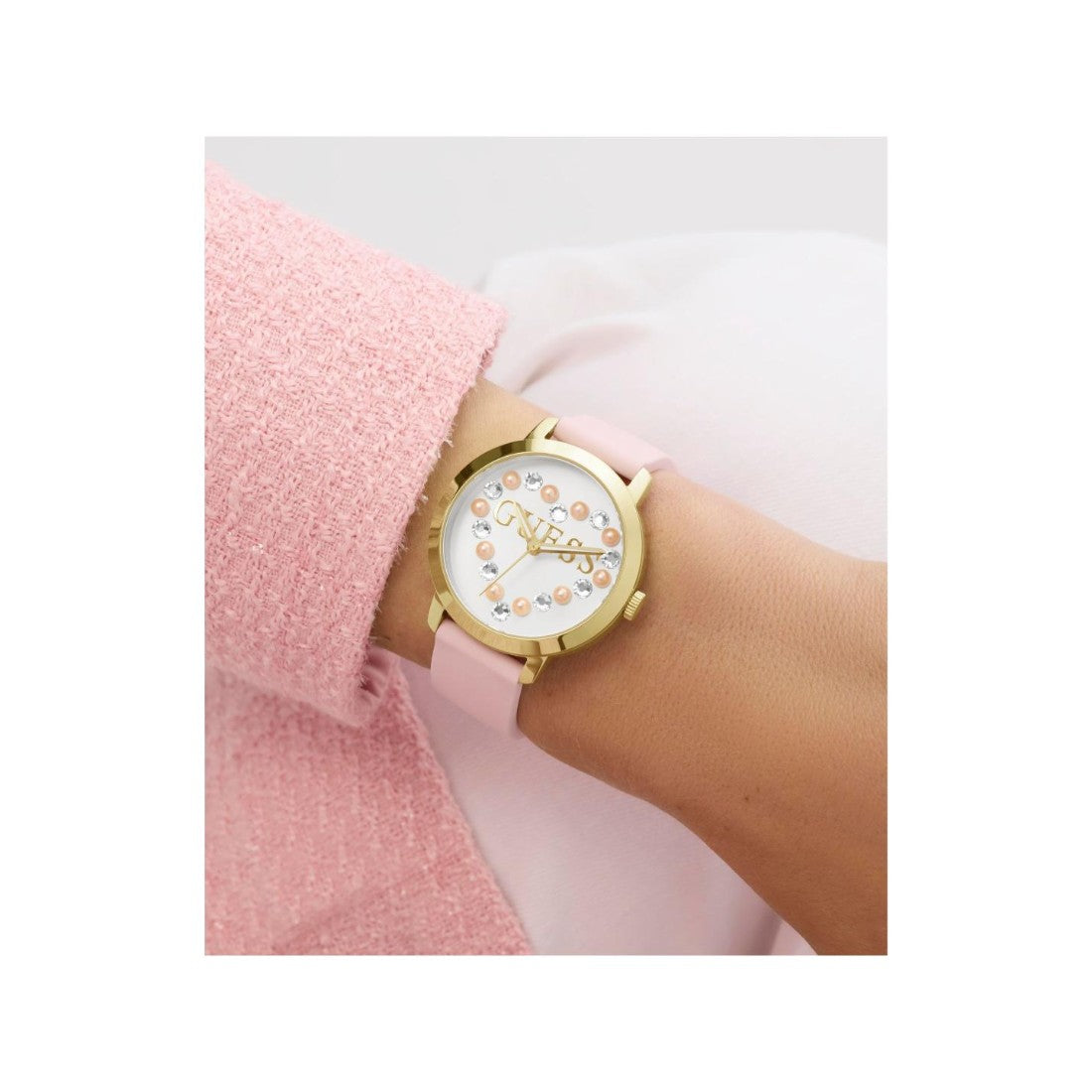 Guess Trend Women 36 mm White Dial Analog Watch GW0998L2