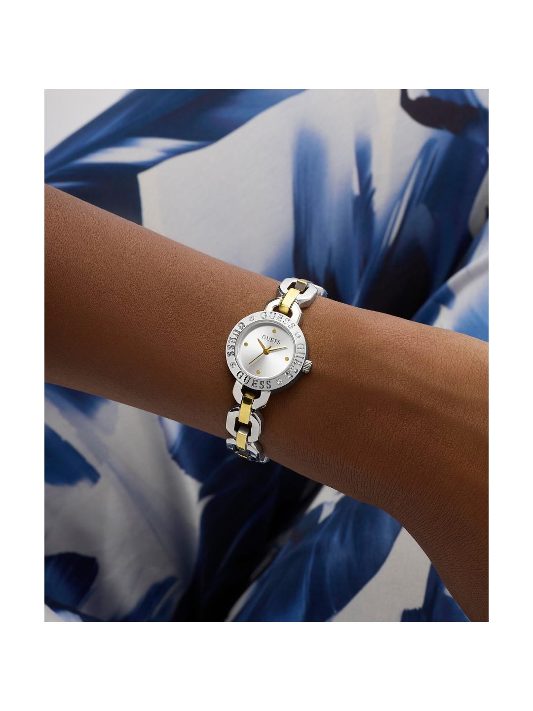Guess Bejeweled Women 23 mm Silver Analog Watch GW1019L3