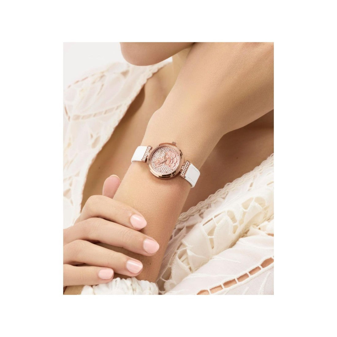 Guess Trend 28 mm Rose Gold Dial Analog Women Watch GW1046L4