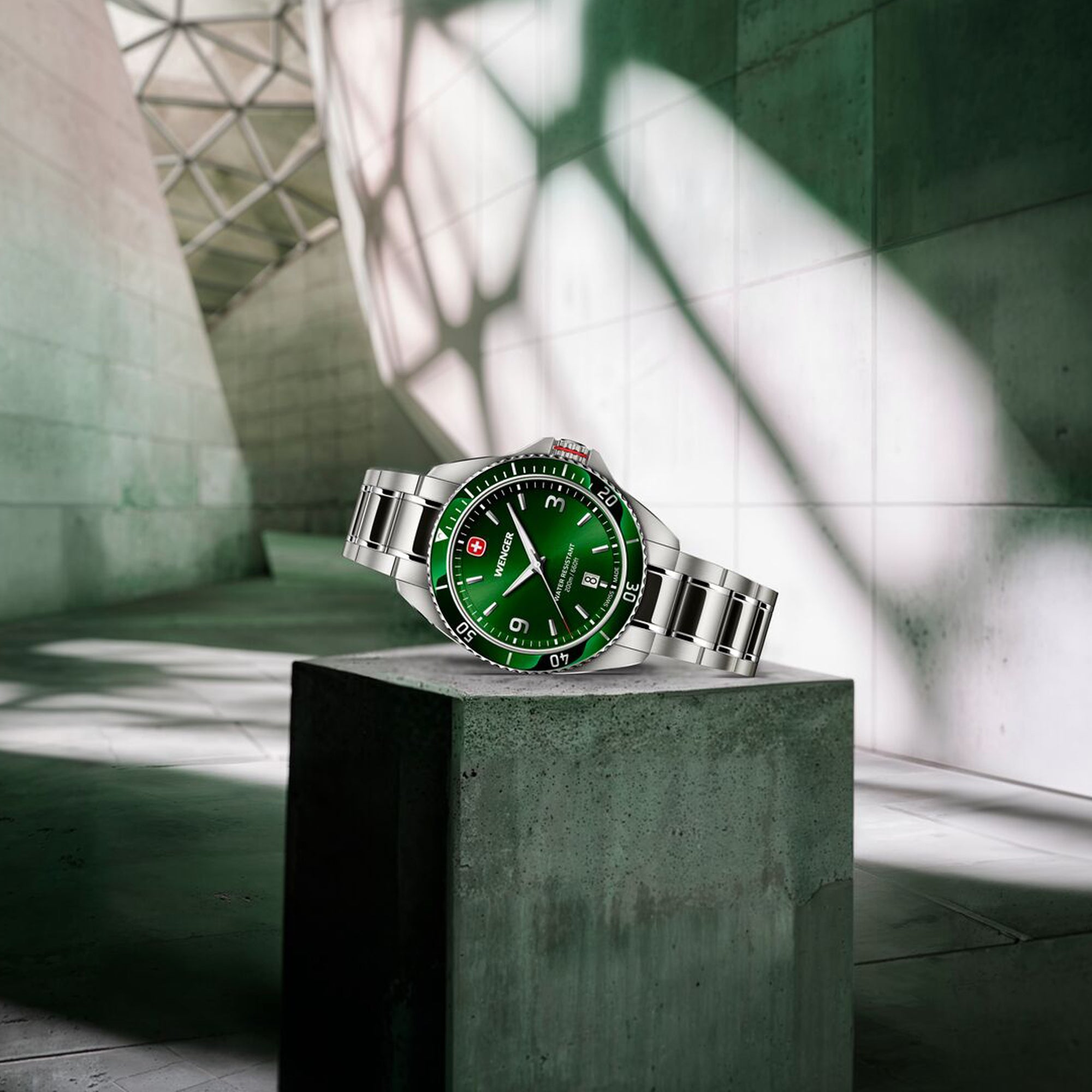 Wenger Executive 40 mm Green Dial Men Analog Watch 01.2031.102