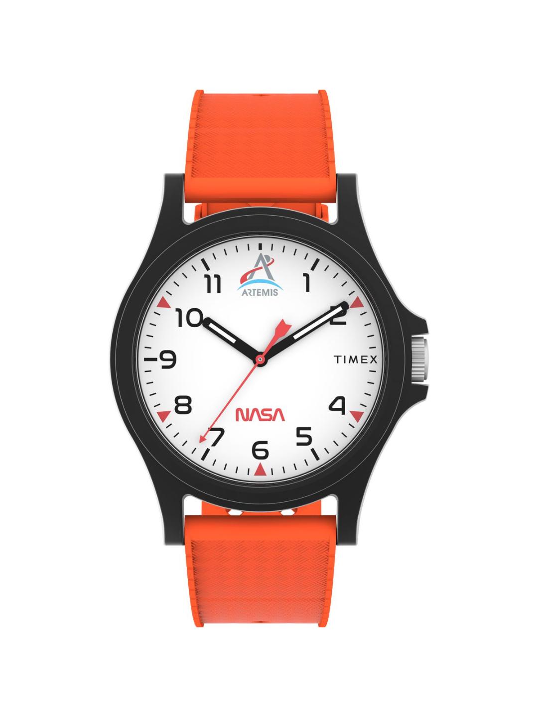 TIMEX Main Street Men 40 mm White Dial Analog Watch TW2Y13000