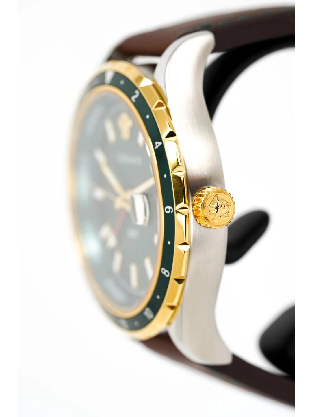 Versace Men 42 mm Green Dial Analog Watch V11090017