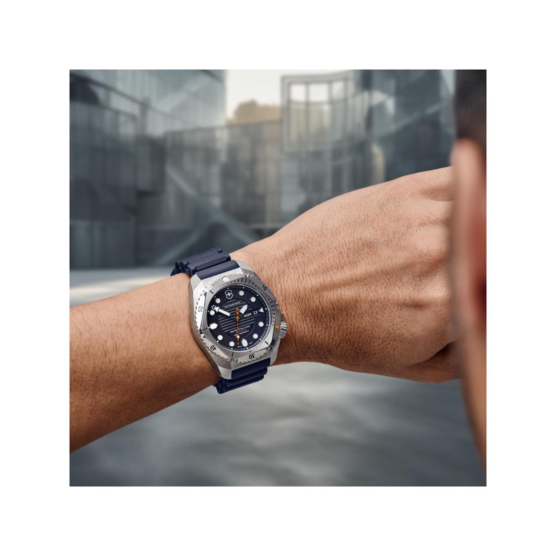 Victorinox Dive Pro Blue Dial 43 mm Men Automatic Watch- V241995