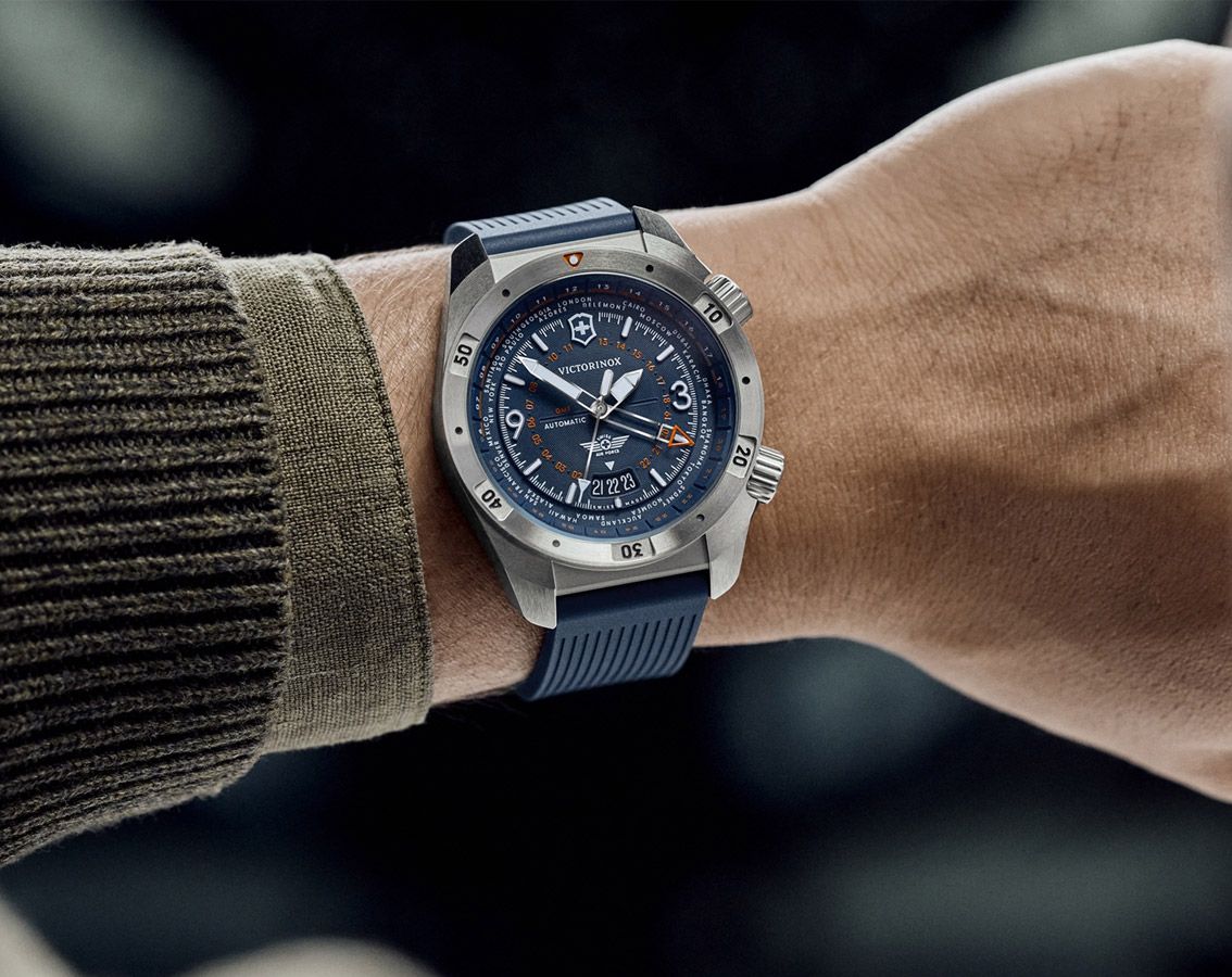 Victorinox Air Pro Multifunction Automatic Men 43 mm Watch V242003