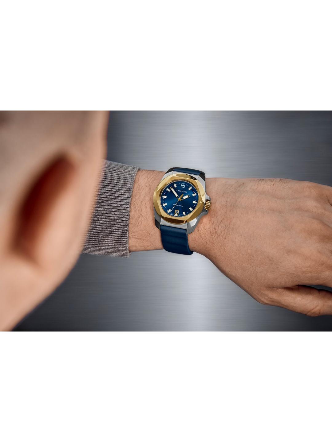 Victorinox I.N.O.X. Men 41 mm Blue Dial Analog Watch 242088