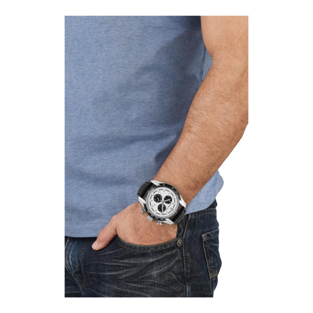 Versace Men 44 mm Size White Dial Analog Watch VE2I00821