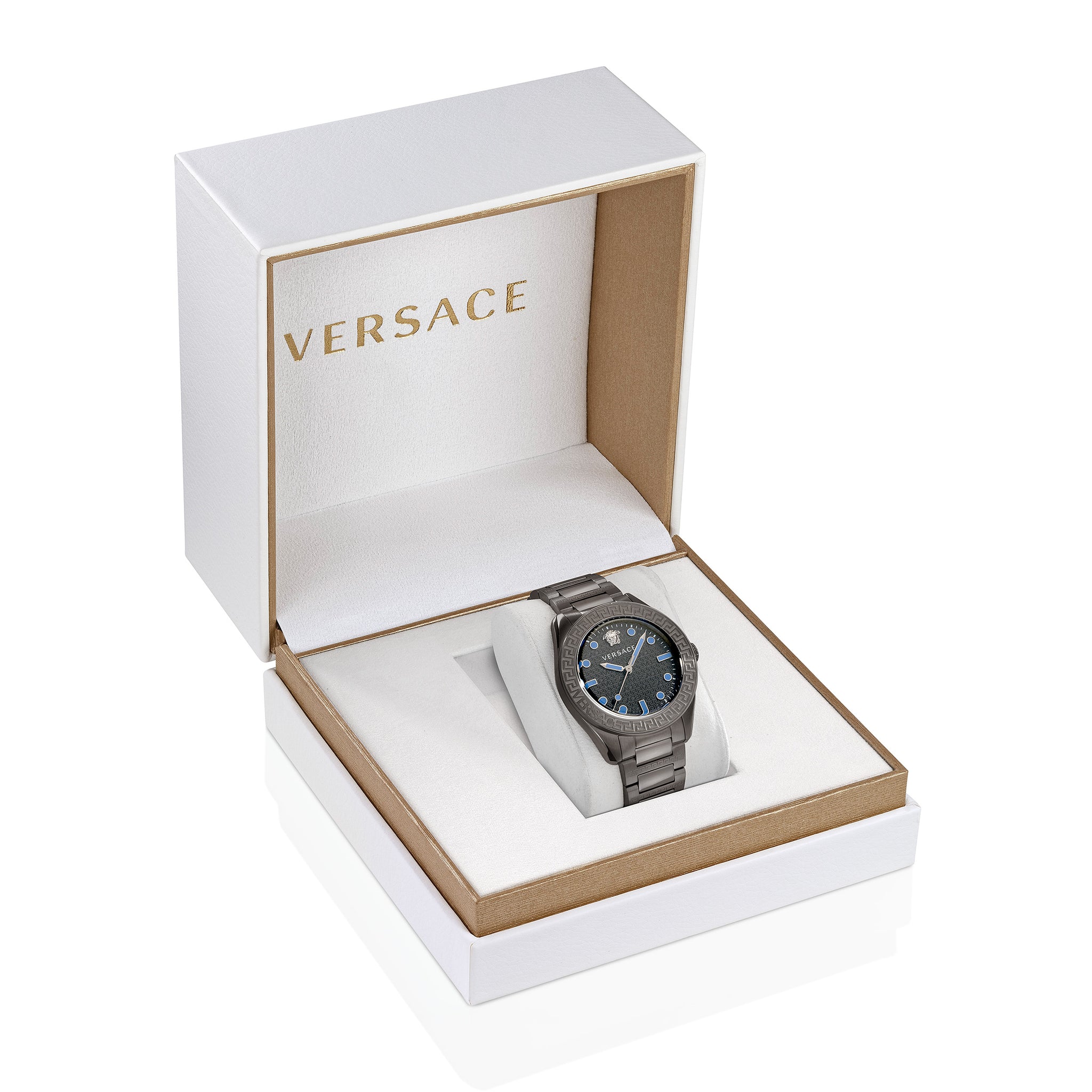 Versace 42 mm Wrist Watch Men Black Dial VE2T00622